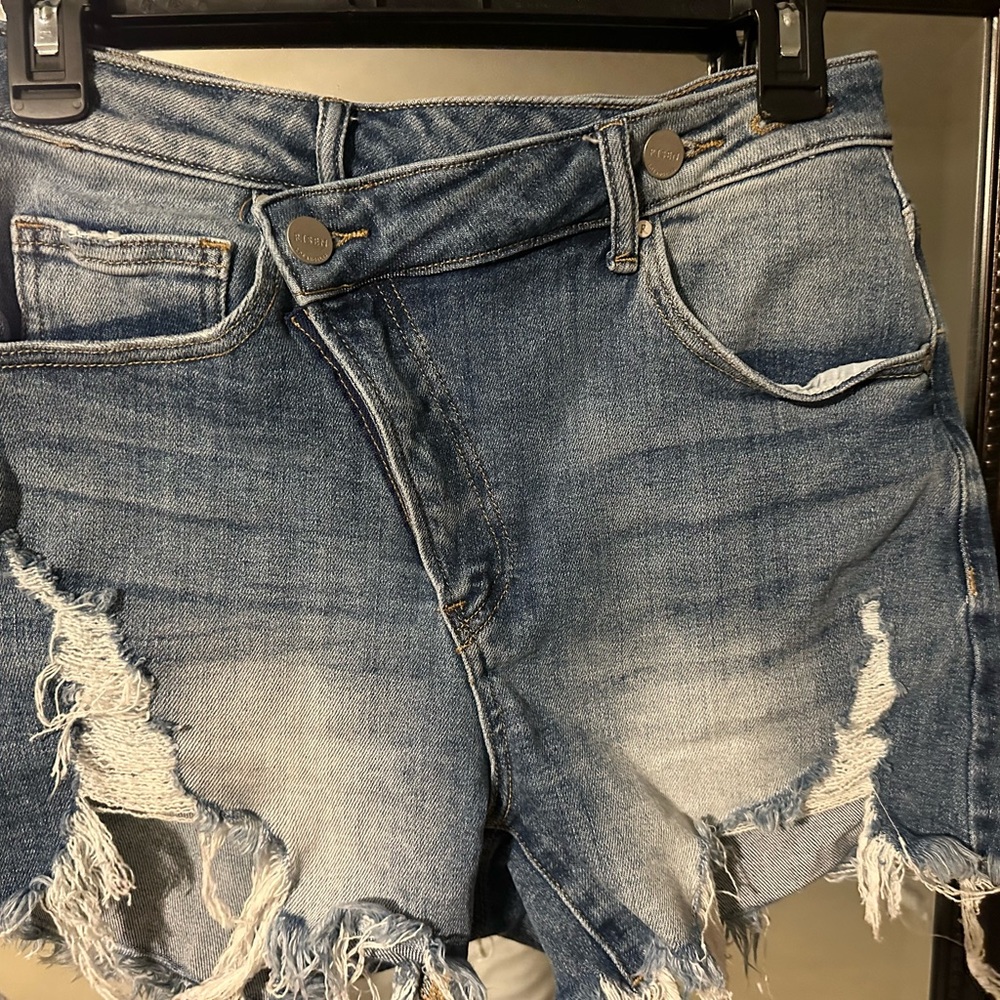 Risen shorts